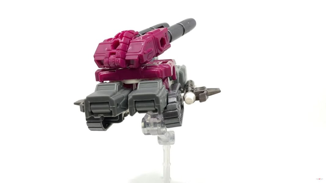 Transformers Legacy Skullgrin Deluxe Class Figure Image  (28 of 31)